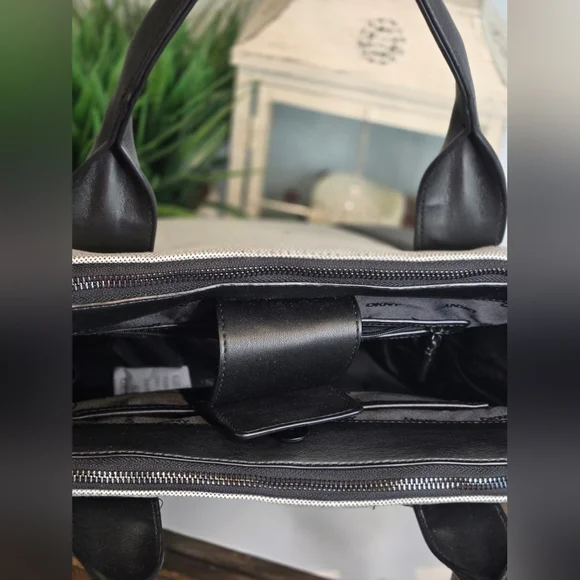 DKNY Holly Tote - Picture 4 of 7